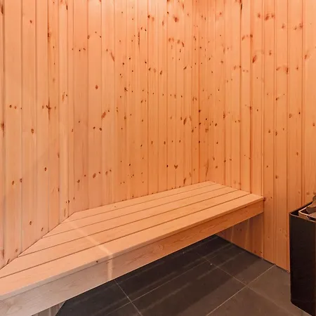度假居 Four-bedroom Holiday In *