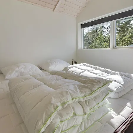 Four-bedroom Holiday In * Hals